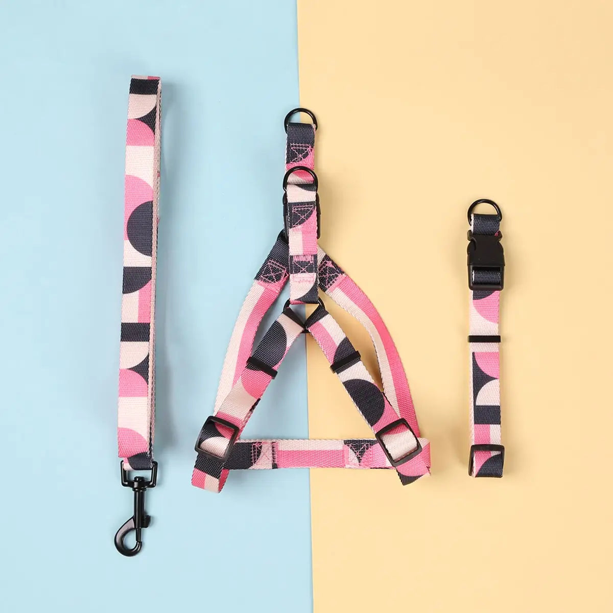 Comfortable Adjustable Size Dog Harness and Leash